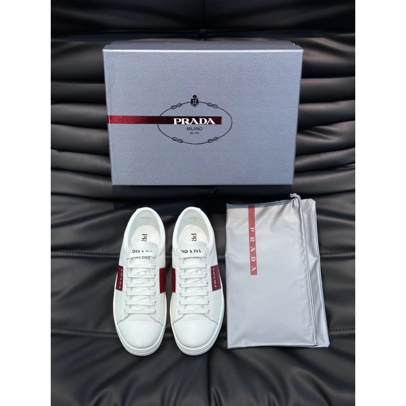 Pra*a casual shoes